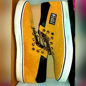 Vans Half Cab's Size Men's US 13 in great condition.